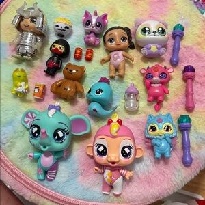 Bundle of 20 figurines toys and mini dolls. Including Bubiloons Collectible.